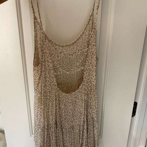 White Floral Tunic - Picture 2 of 3